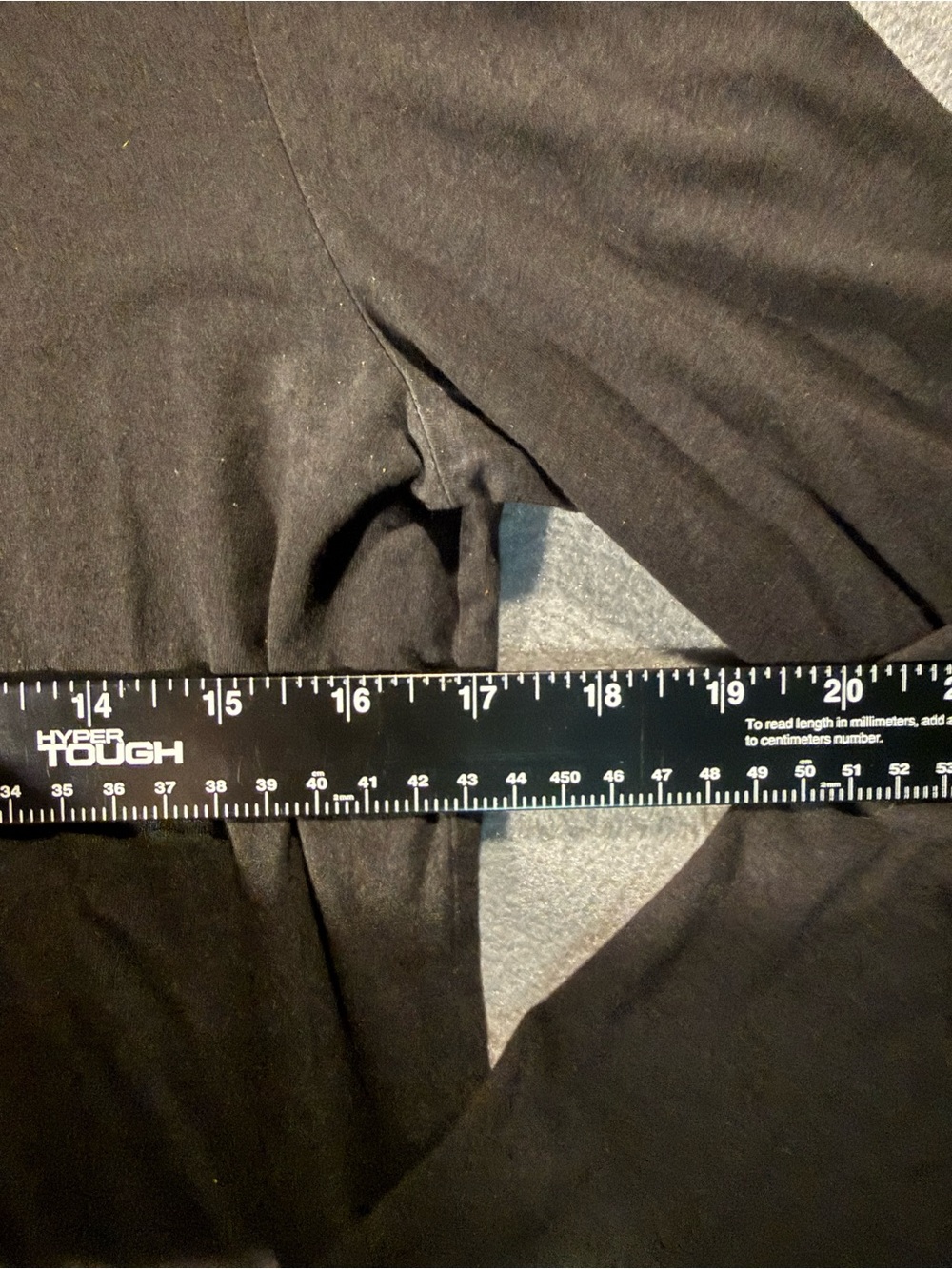 FIGS Long-Sleeve Under Scrub in Black - Picture 4 of 4